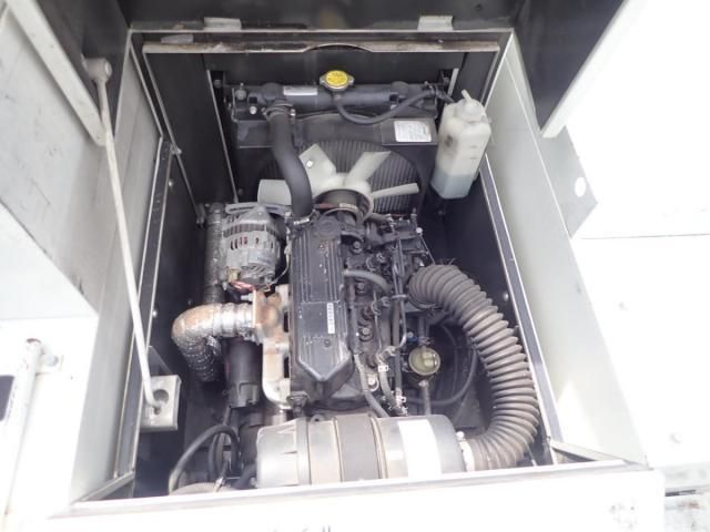 Hino DUTRO 2017-03 6734179-6