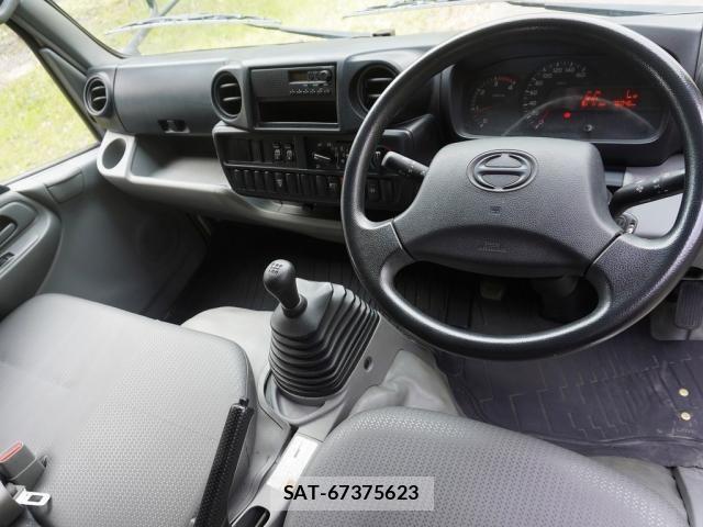 Hino DUTRO 2015-01 6791003-2