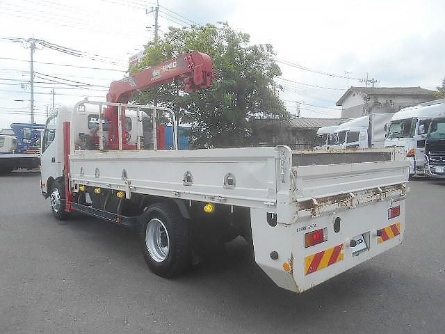 Hino DUTRO 2018-06 6805379-3