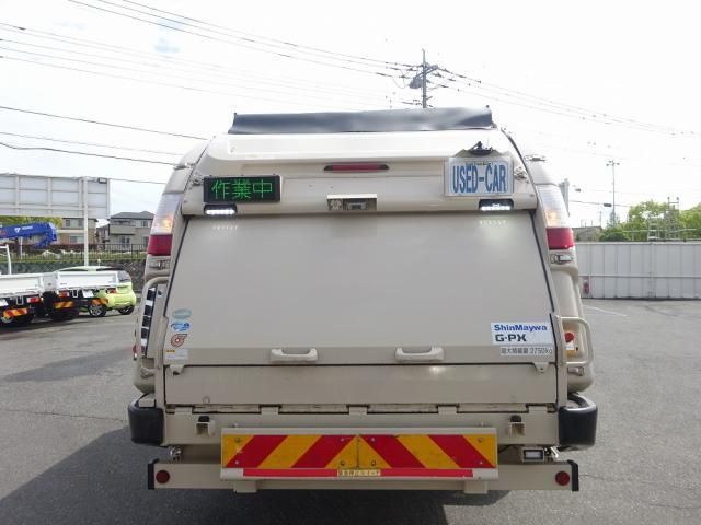 Hino DUTRO 2021-01 6805377-5