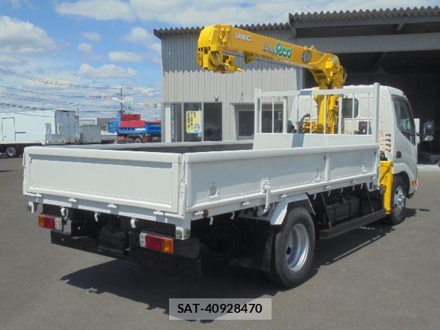 Hino DUTRO 2015-10 6814736-2