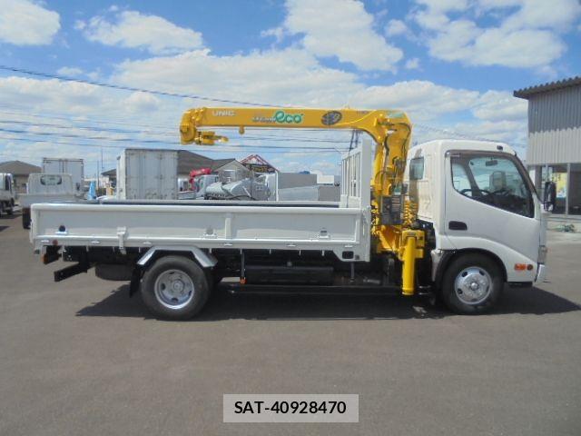 Hino DUTRO 2015-10 6814736-7