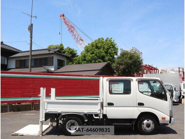 Hino DUTRO 2017-03 6814734-10