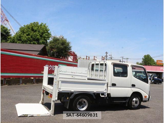 Hino DUTRO 2017-03 6814734-11