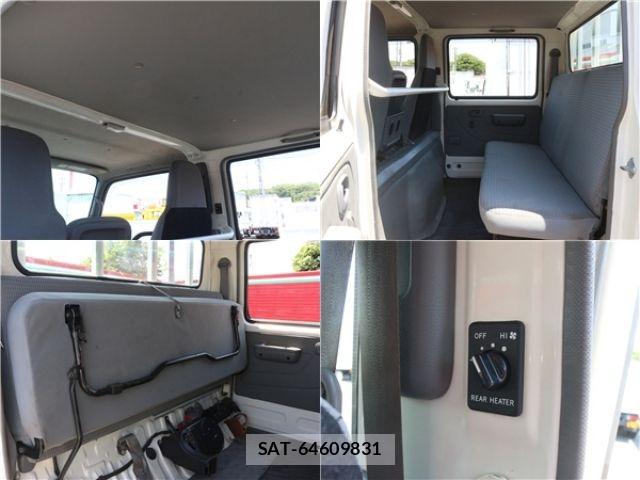 Hino DUTRO 2017-03 6814734-28