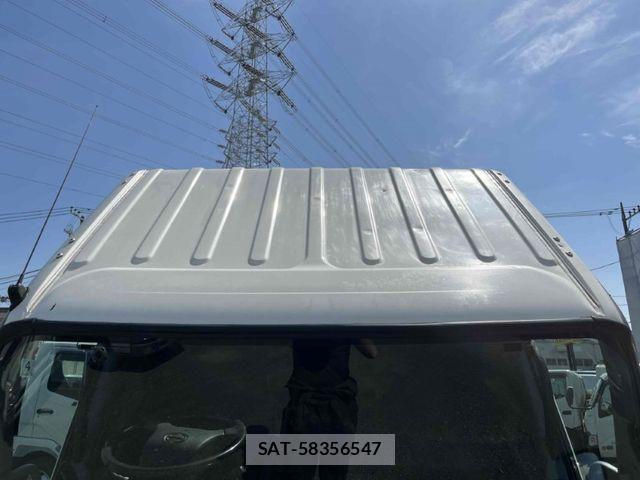 Hino DUTRO 2012-03 6814738-17