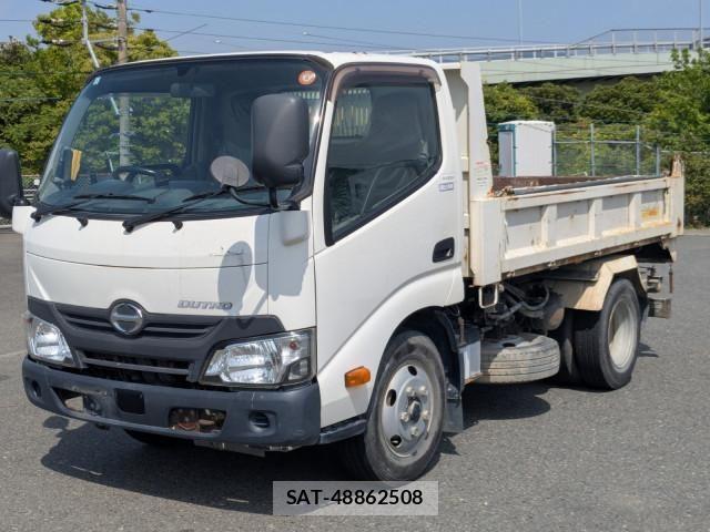 Hino DUTRO 2017-02 6904486-0