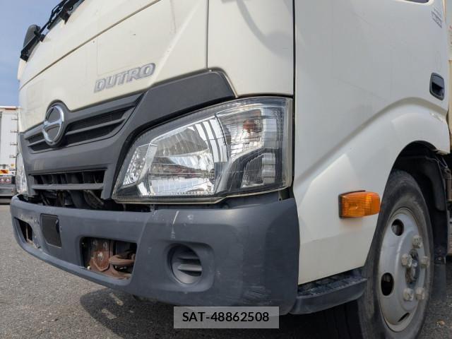Hino DUTRO 2017-02 6904486-25