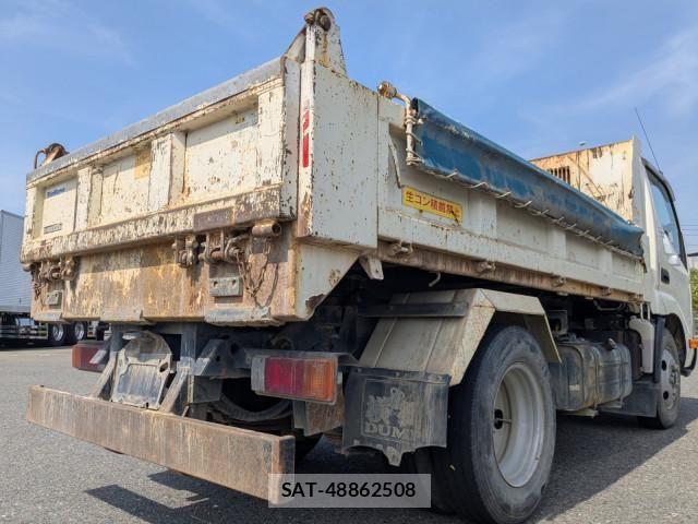 Hino DUTRO 2017-02 6904486-6