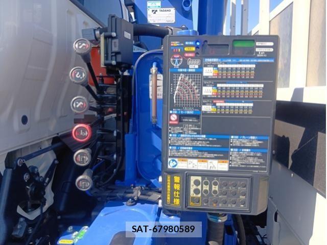 Hino DUTRO 2023-09 6904482-9