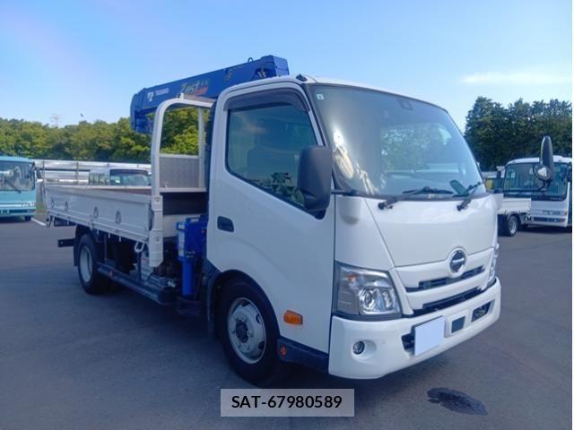 Hino DUTRO 2023-09 6904482-1