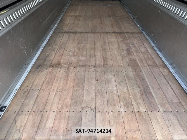 Hino DUTRO 2017-04 6904490-15