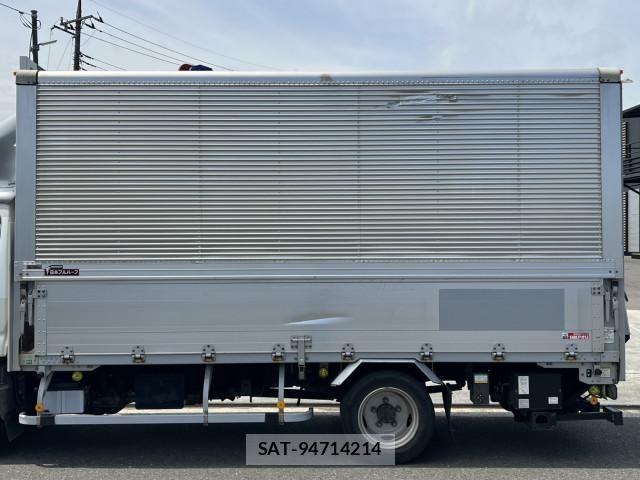 Hino DUTRO 2017-04 6904490-6