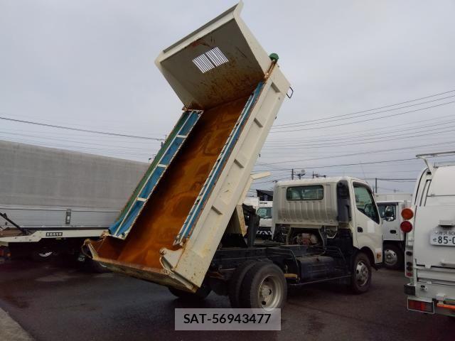 Hino DUTRO 2016-12 6904488-2
