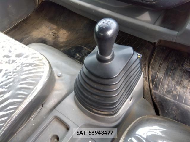 Hino DUTRO 2016-12 6904488-4