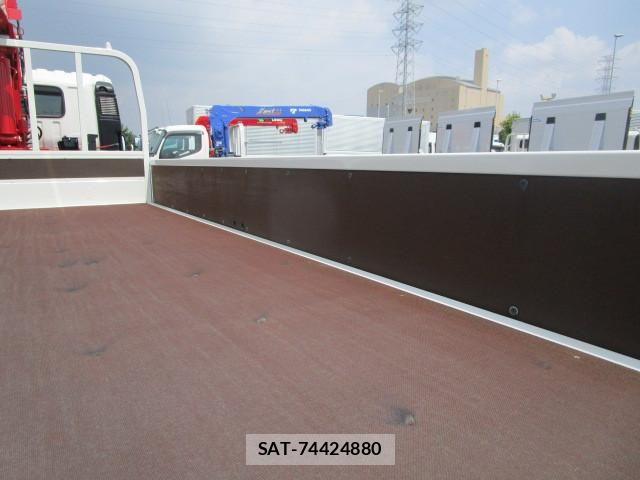Hino DUTRO 2025-07 6904465-9
