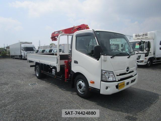 Hino DUTRO 2025-07 6904465-1