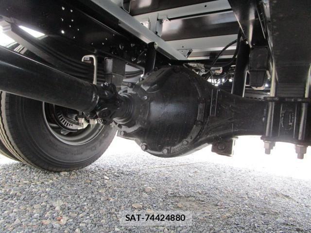Hino DUTRO 2025-07 6904465-26