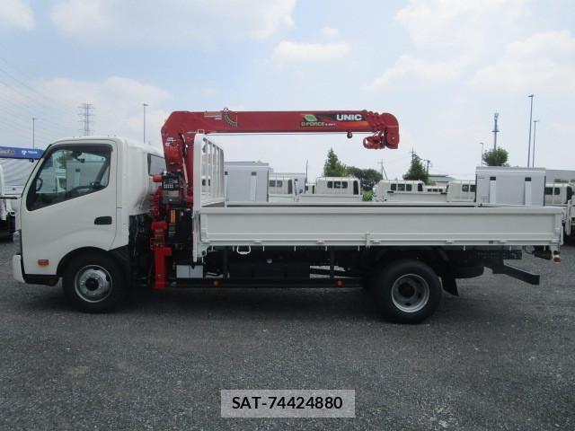 Hino DUTRO 2025-07 6904465-4