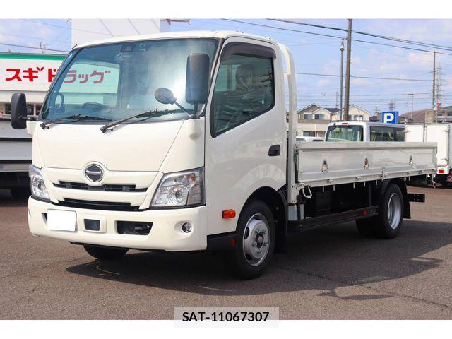 Hino DUTRO 2023-12 6904487-0