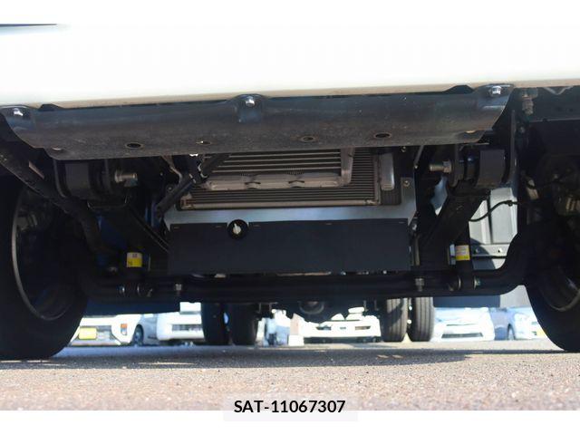 Hino DUTRO 2023-12 6904487-10