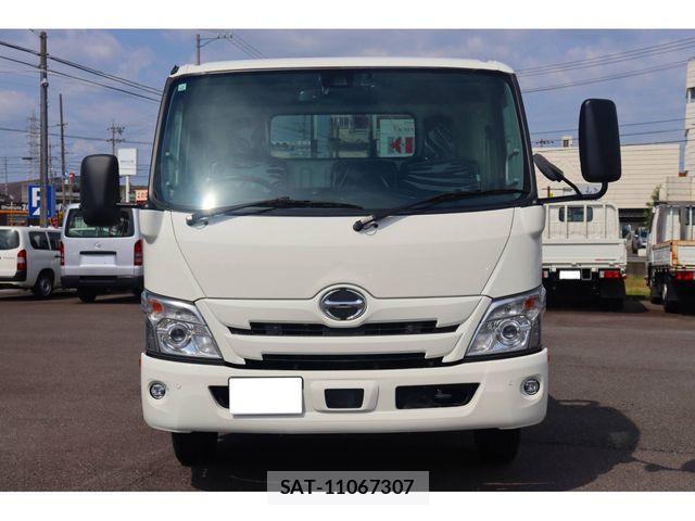 Hino DUTRO 2023-12 6904487-7