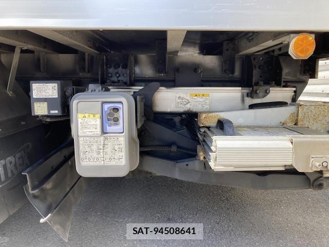 Hino DUTRO 2014-05 6904503-12