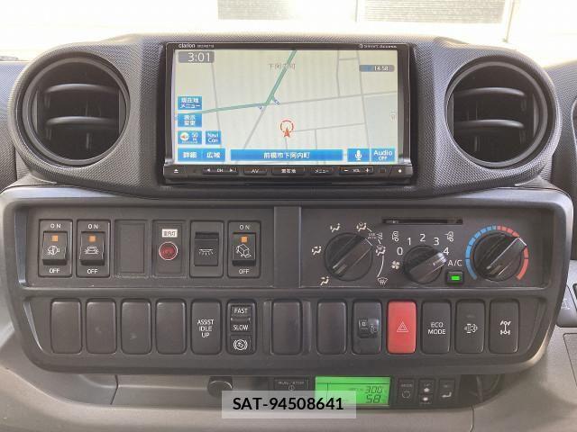 Hino DUTRO 2014-05 6904503-17