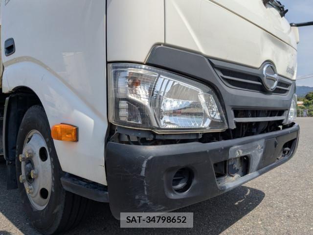 Hino DUTRO 2017-02 6904485-24
