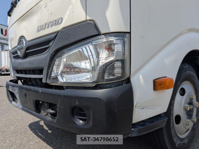 Hino DUTRO 2017-02 6904485-25