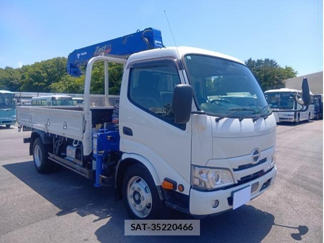 Hino DUTRO 2023-08 6904478-1
