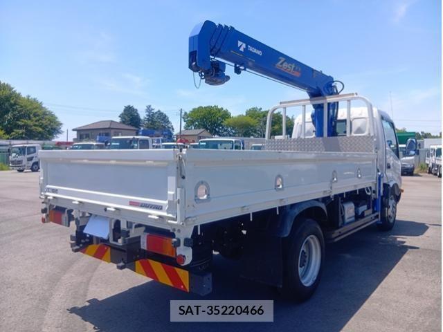 Hino DUTRO 2023-08 6904478-2