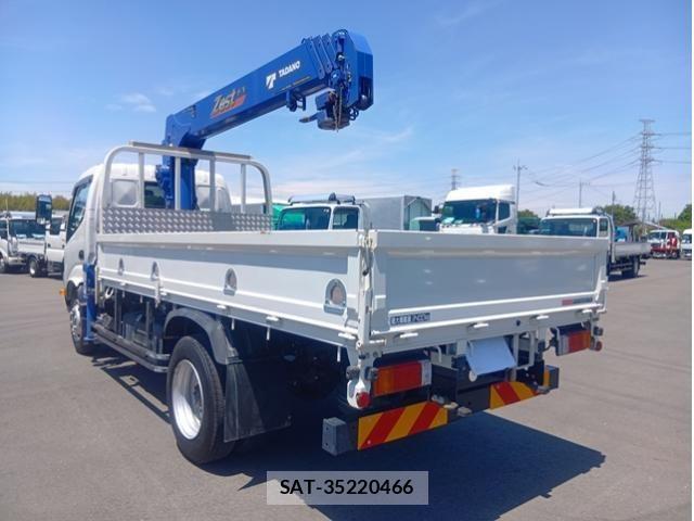 Hino DUTRO 2023-08 6904478-6
