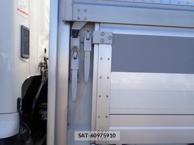 Hino DUTRO 2012-11 6904507-13