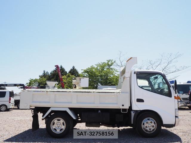 Hino DUTRO 2001-04 6904505-5
