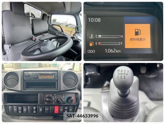 Hino DUTRO 2025-02 6904464-17