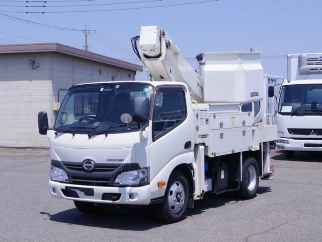 Hino DUTRO 2017-12 6919885-0