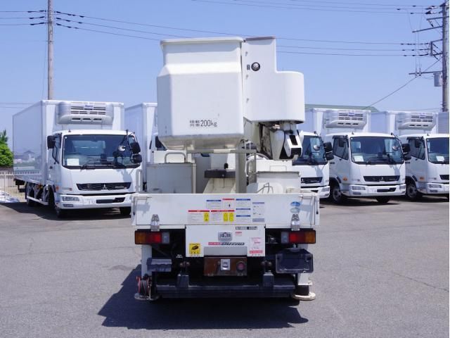 Hino DUTRO 2017-12 6919885-26