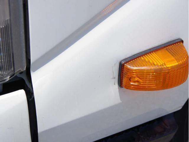 Hino DUTRO 2017-12 6919885-27