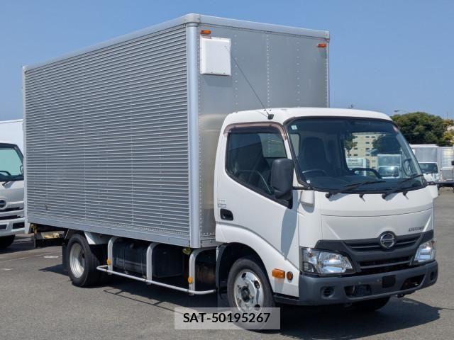 Hino DUTRO 2018-02 6904492-1