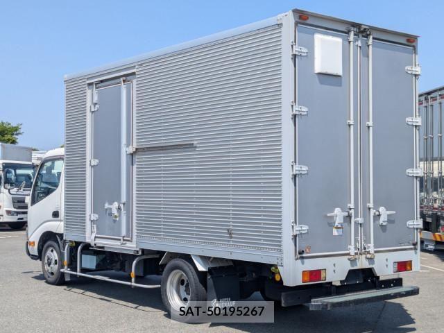 Hino DUTRO 2018-02 6904492-3