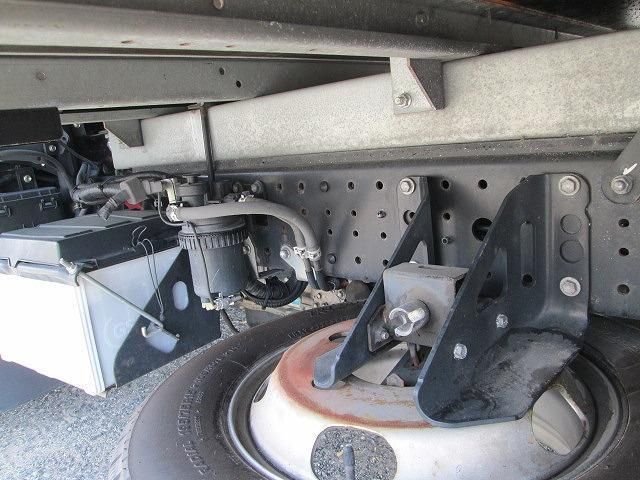 Hino DUTRO 2022-03 6919886-10