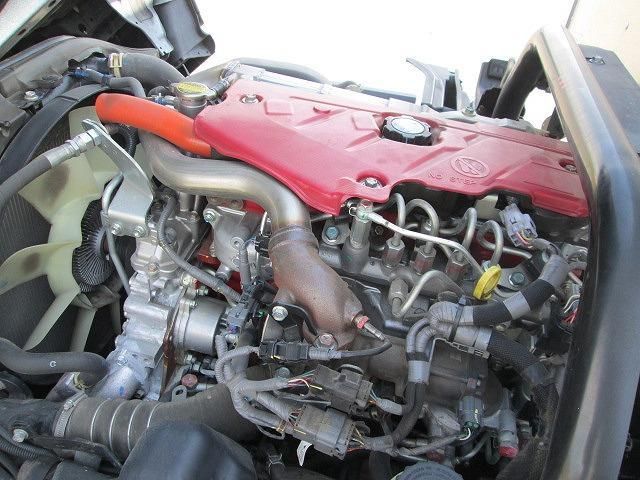 Hino DUTRO 2022-03 6919886-24