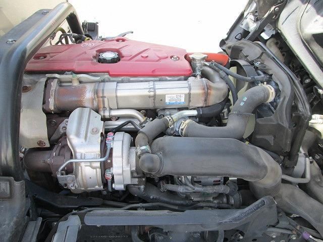 Hino DUTRO 2022-03 6919886-25