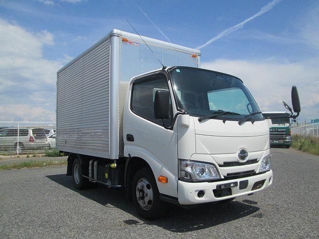 Hino DUTRO 2022-03 6919886-2