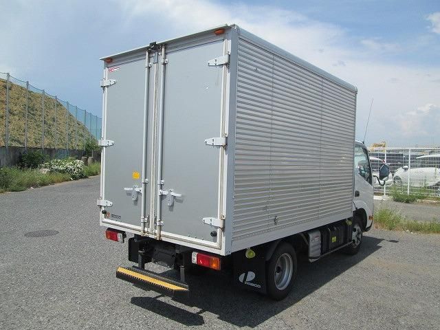 Hino DUTRO 2022-03 6919886-6