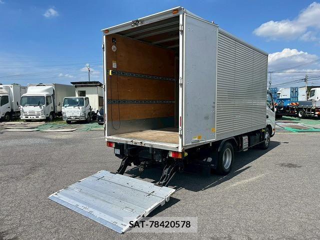 Hino DUTRO 2022-03 6904479-9
