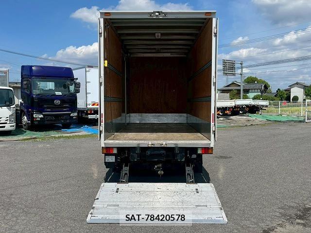 Hino DUTRO 2022-03 6904479-10