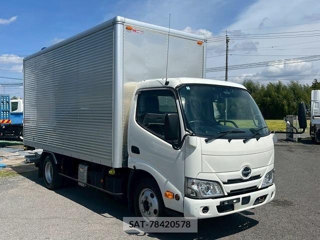 Hino DUTRO 2022-03 6904479-3