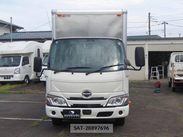 Hino DUTRO 2022-03 6904495-1